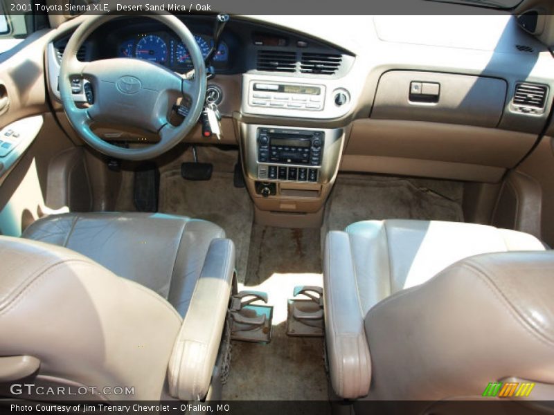 Desert Sand Mica / Oak 2001 Toyota Sienna XLE