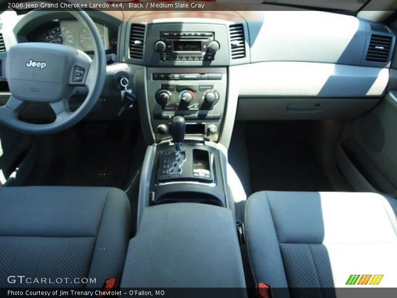 Black / Medium Slate Gray 2006 Jeep Grand Cherokee Laredo 4x4