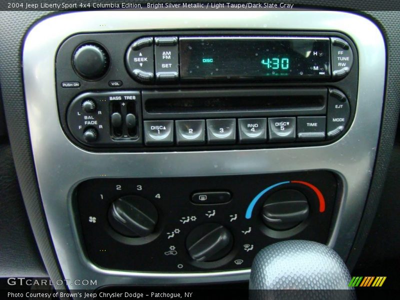 Bright Silver Metallic / Light Taupe/Dark Slate Gray 2004 Jeep Liberty Sport 4x4 Columbia Edition