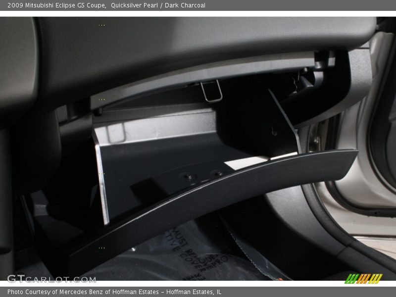 Quicksilver Pearl / Dark Charcoal 2009 Mitsubishi Eclipse GS Coupe