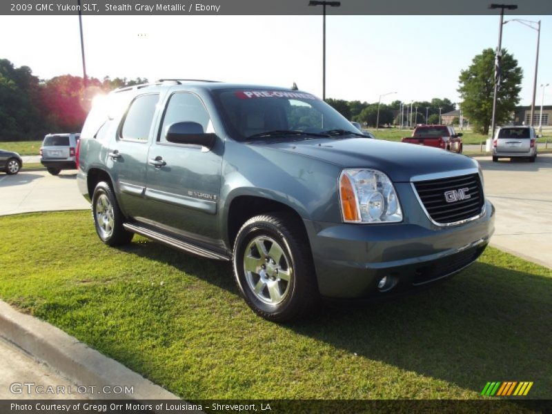 Stealth Gray Metallic / Ebony 2009 GMC Yukon SLT