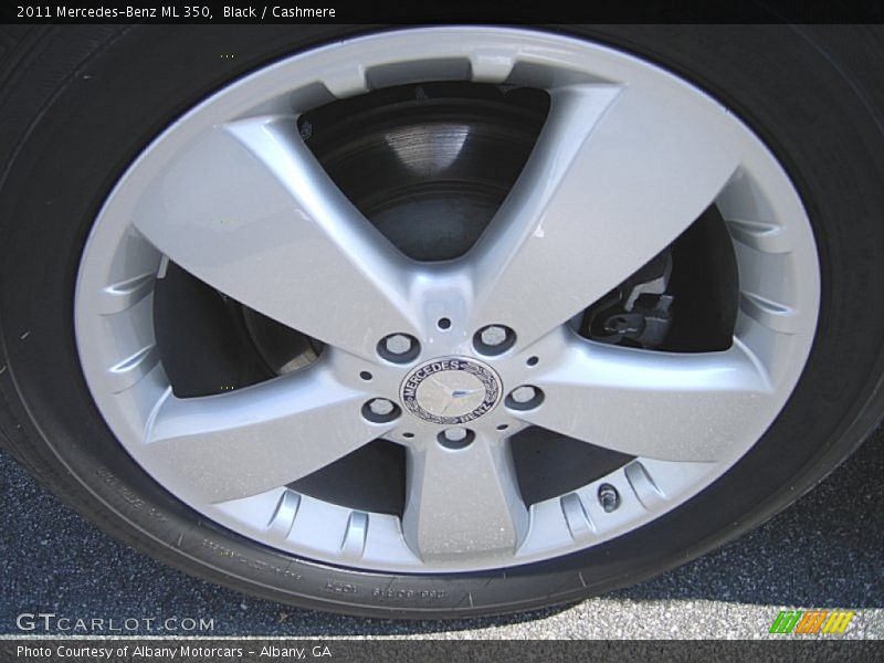 Black / Cashmere 2011 Mercedes-Benz ML 350