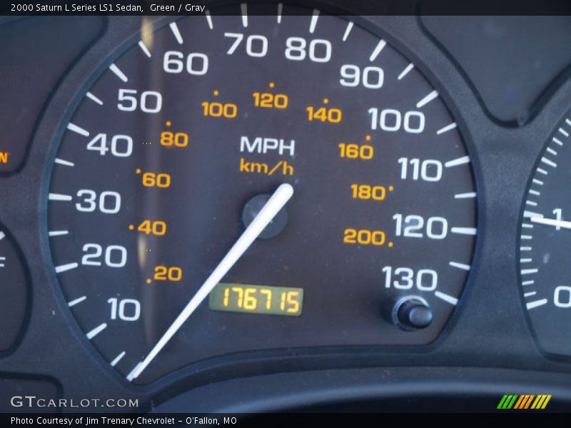 Green / Gray 2000 Saturn L Series LS1 Sedan