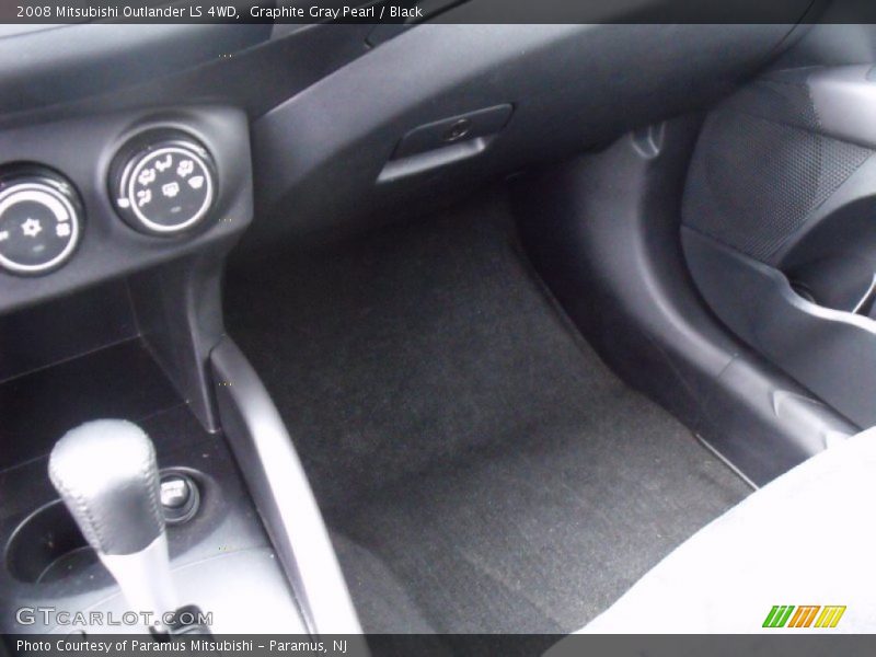 Graphite Gray Pearl / Black 2008 Mitsubishi Outlander LS 4WD