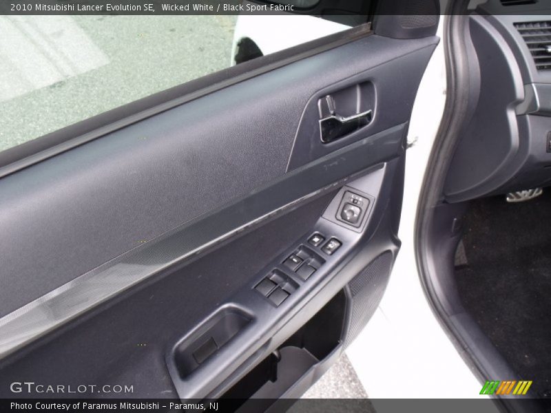 Wicked White / Black Sport Fabric 2010 Mitsubishi Lancer Evolution SE