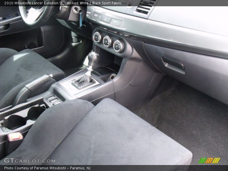 Wicked White / Black Sport Fabric 2010 Mitsubishi Lancer Evolution SE