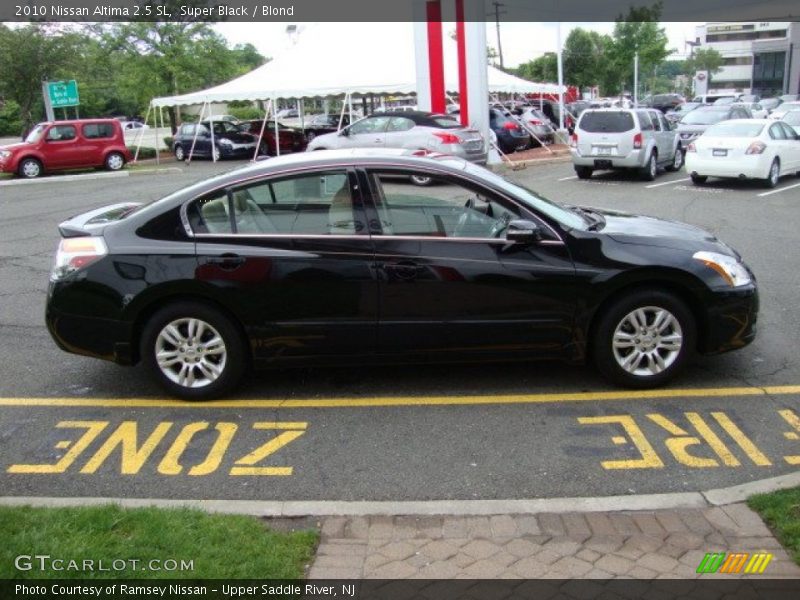 Super Black / Blond 2010 Nissan Altima 2.5 SL