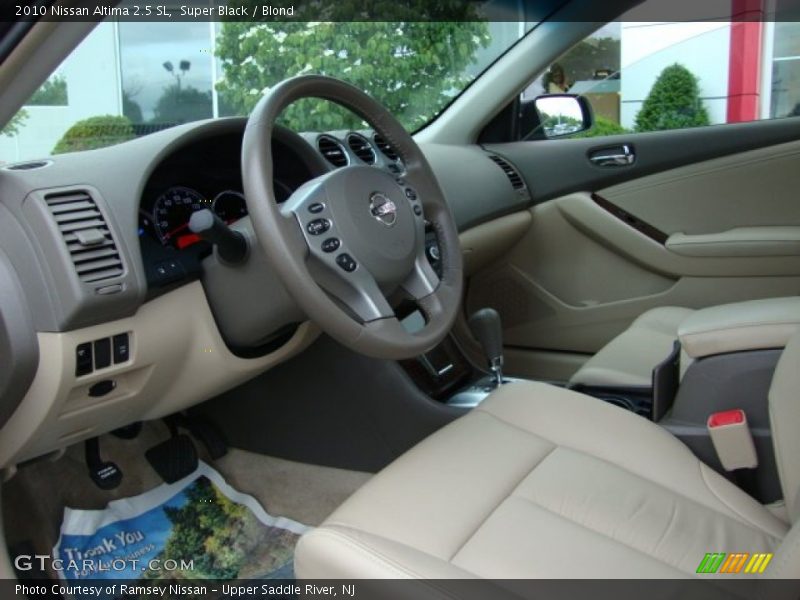 Super Black / Blond 2010 Nissan Altima 2.5 SL