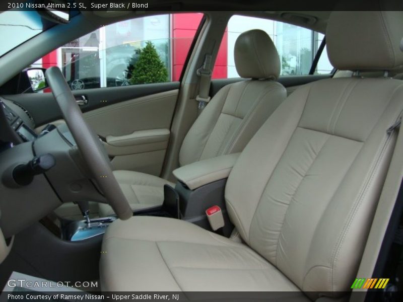 Super Black / Blond 2010 Nissan Altima 2.5 SL
