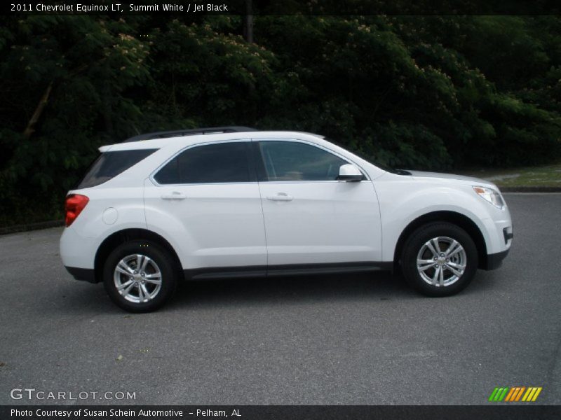 Summit White / Jet Black 2011 Chevrolet Equinox LT