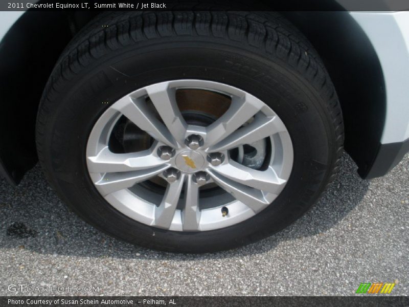 Summit White / Jet Black 2011 Chevrolet Equinox LT