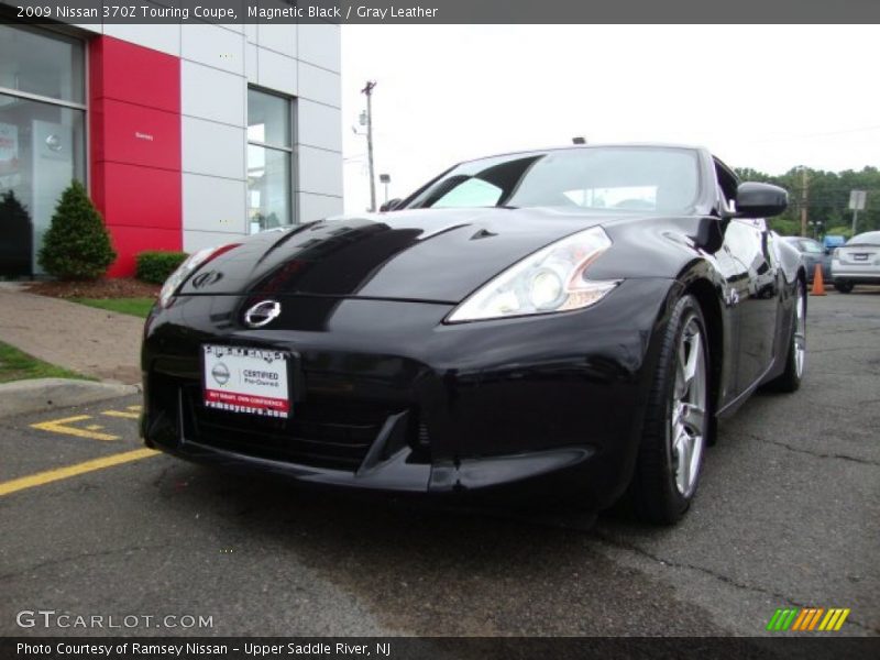 Magnetic Black / Gray Leather 2009 Nissan 370Z Touring Coupe