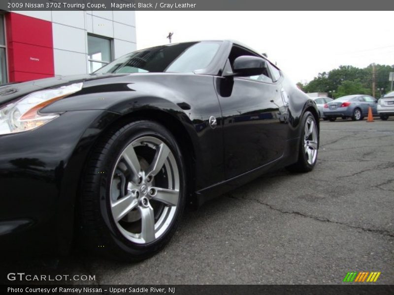Magnetic Black / Gray Leather 2009 Nissan 370Z Touring Coupe