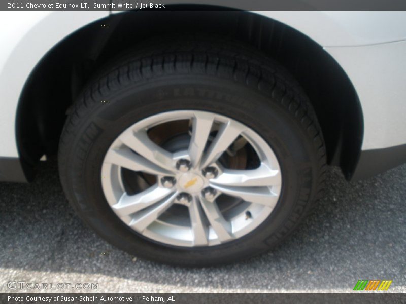 Summit White / Jet Black 2011 Chevrolet Equinox LT