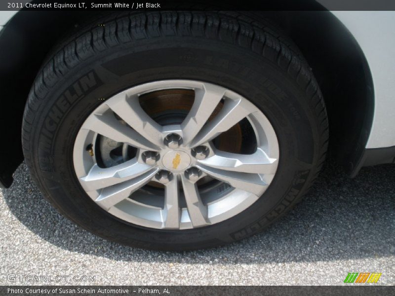 Summit White / Jet Black 2011 Chevrolet Equinox LT