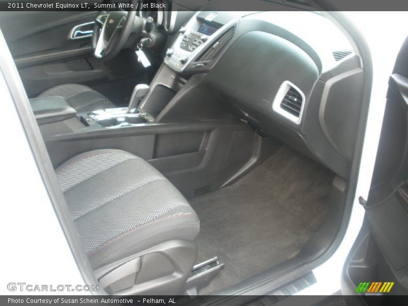 Summit White / Jet Black 2011 Chevrolet Equinox LT