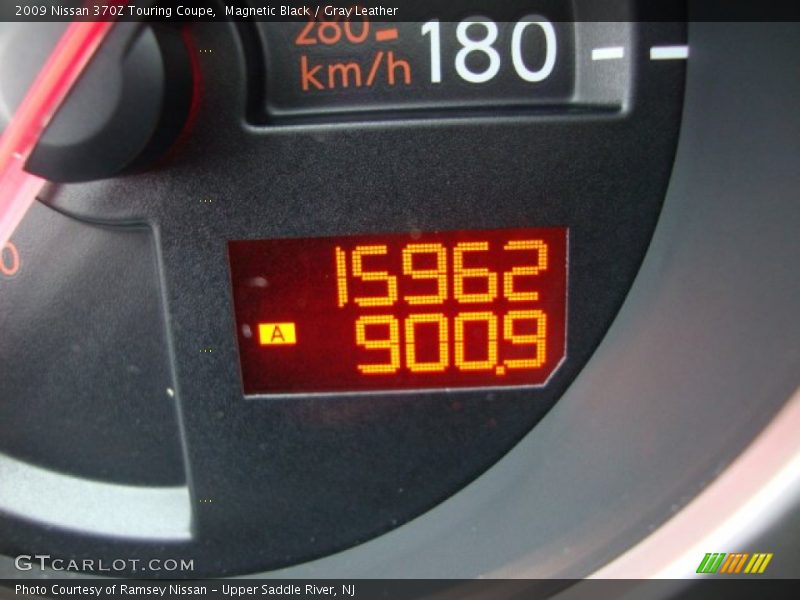 Magnetic Black / Gray Leather 2009 Nissan 370Z Touring Coupe