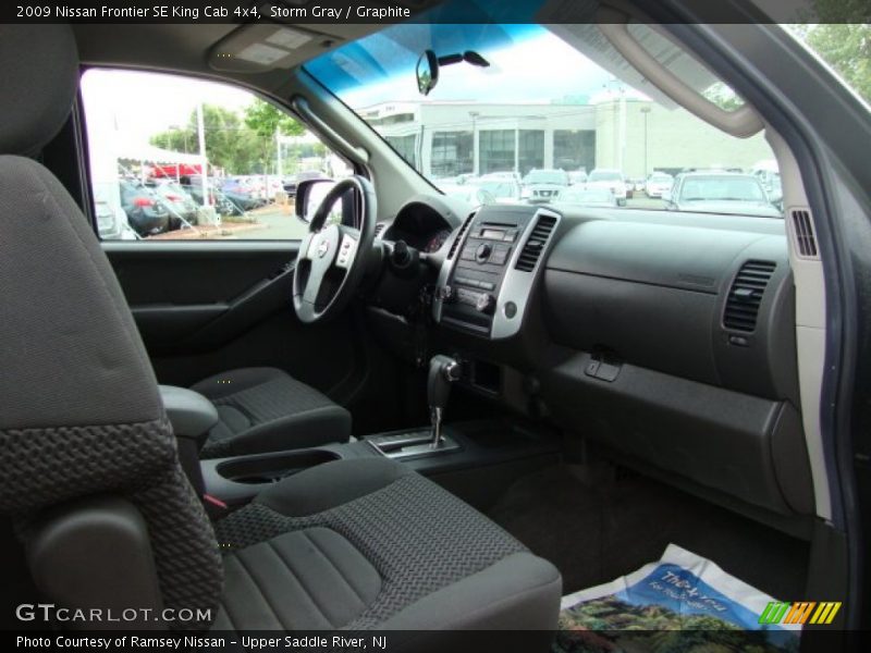 Storm Gray / Graphite 2009 Nissan Frontier SE King Cab 4x4