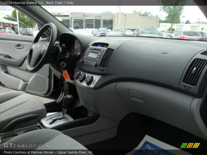 Black Pearl / Gray 2010 Hyundai Elantra GLS