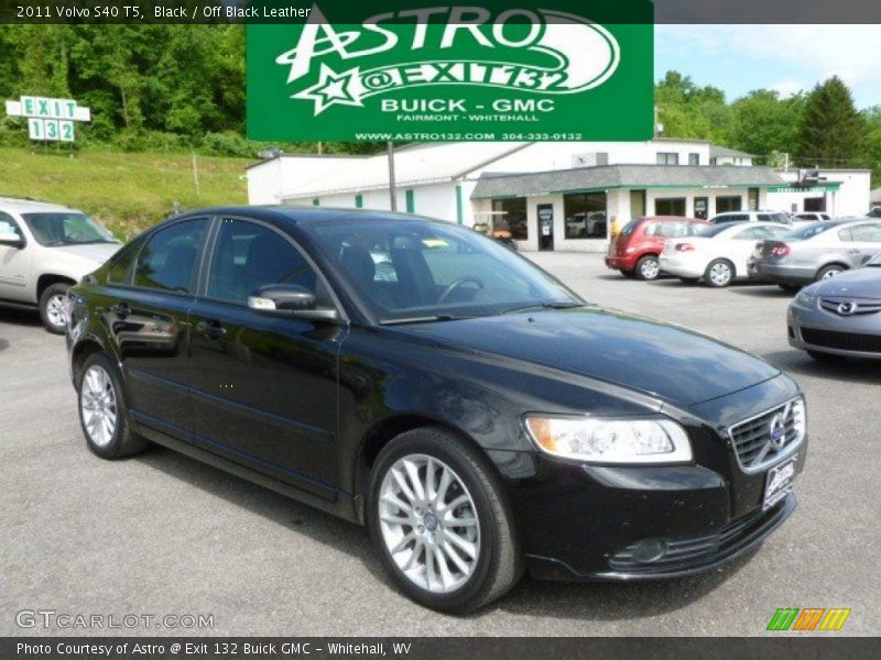 Black / Off Black Leather 2011 Volvo S40 T5