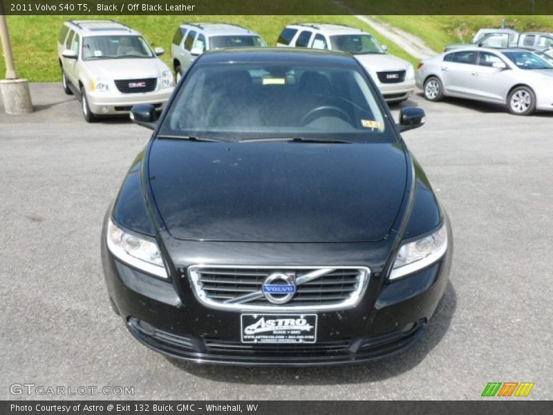 Black / Off Black Leather 2011 Volvo S40 T5