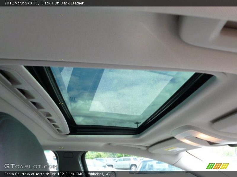 Black / Off Black Leather 2011 Volvo S40 T5