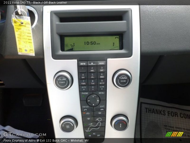 Black / Off Black Leather 2011 Volvo S40 T5