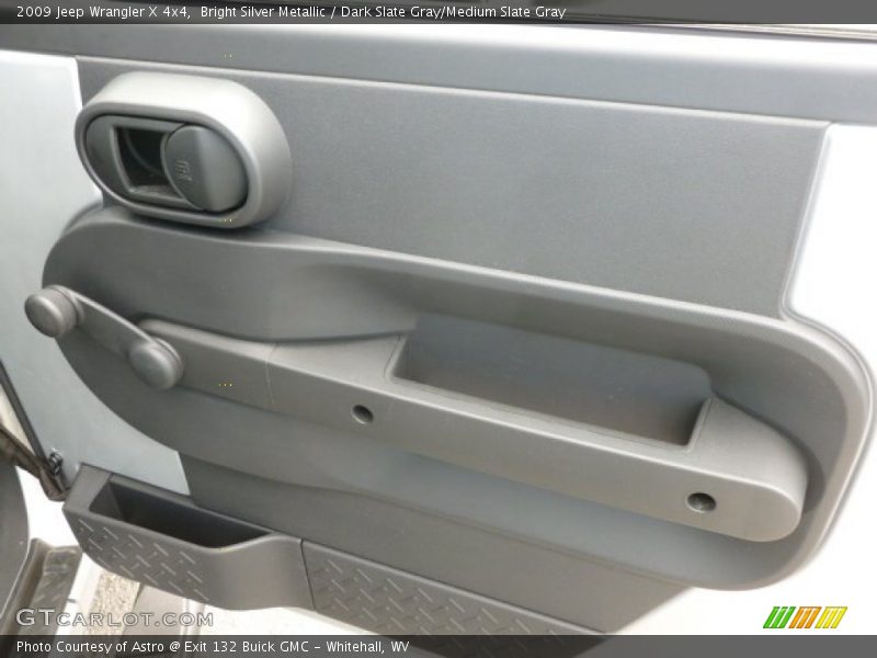 Bright Silver Metallic / Dark Slate Gray/Medium Slate Gray 2009 Jeep Wrangler X 4x4