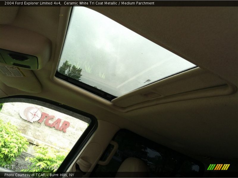 Ceramic White Tri Coat Metallic / Medium Parchment 2004 Ford Explorer Limited 4x4