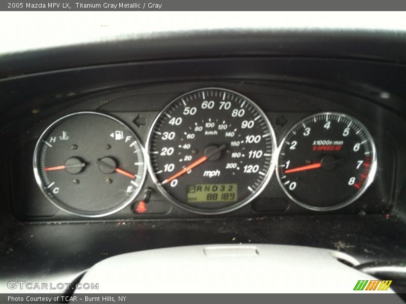 Titanium Gray Metallic / Gray 2005 Mazda MPV LX