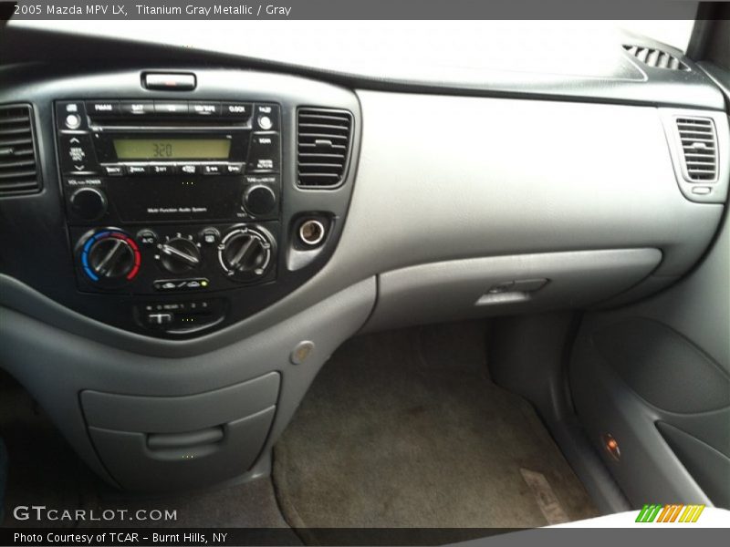 Titanium Gray Metallic / Gray 2005 Mazda MPV LX