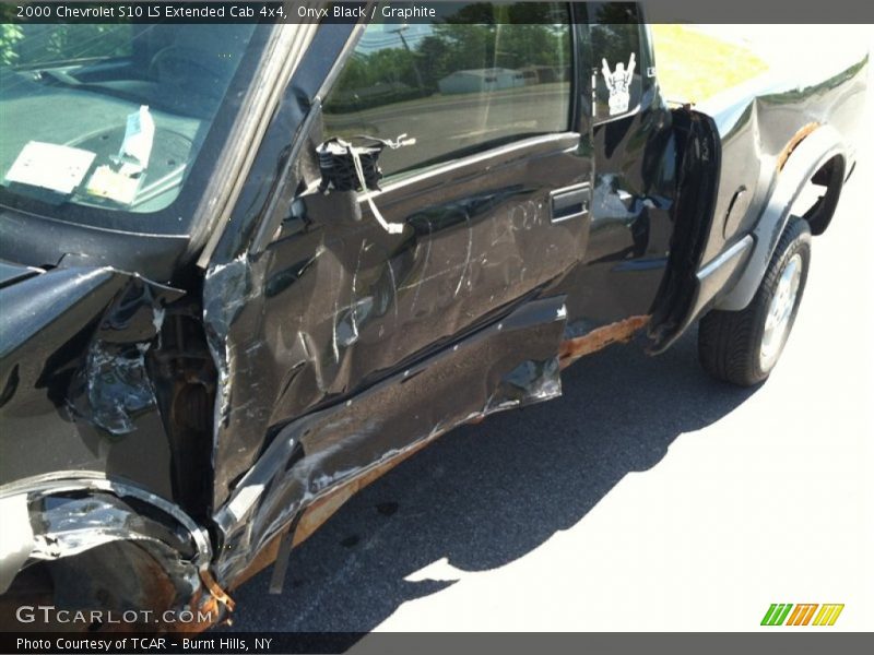 Onyx Black / Graphite 2000 Chevrolet S10 LS Extended Cab 4x4
