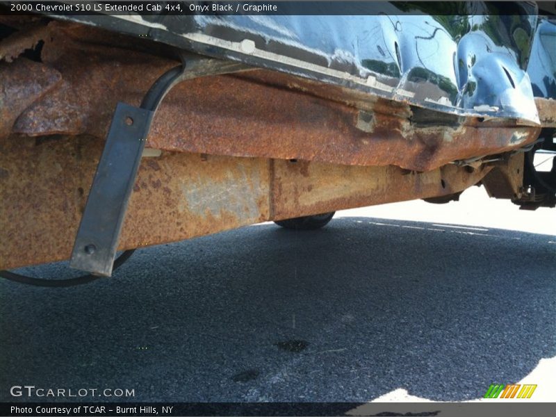 Onyx Black / Graphite 2000 Chevrolet S10 LS Extended Cab 4x4