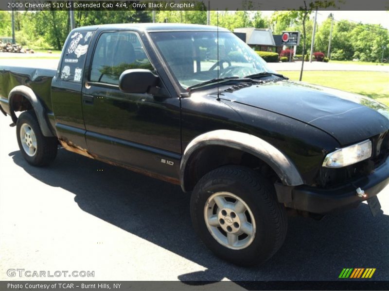 Onyx Black / Graphite 2000 Chevrolet S10 LS Extended Cab 4x4