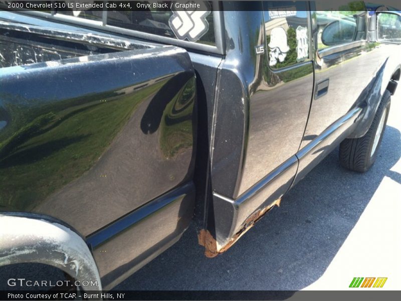 Onyx Black / Graphite 2000 Chevrolet S10 LS Extended Cab 4x4