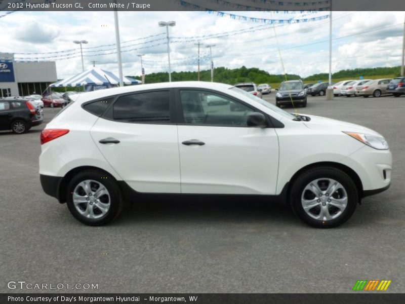 Cotton White / Taupe 2012 Hyundai Tucson GL