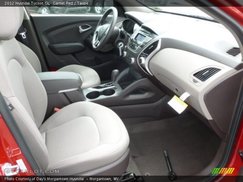 Garnet Red / Taupe 2012 Hyundai Tucson GL