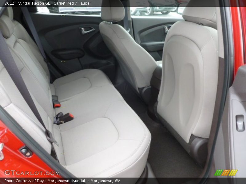 Garnet Red / Taupe 2012 Hyundai Tucson GL