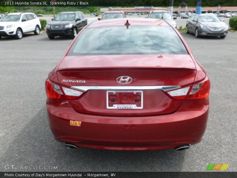 Sparkling Ruby / Black 2013 Hyundai Sonata SE