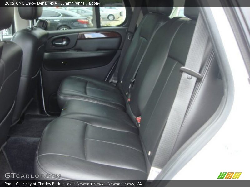 Summit White / Ebony 2009 GMC Envoy Denali 4x4