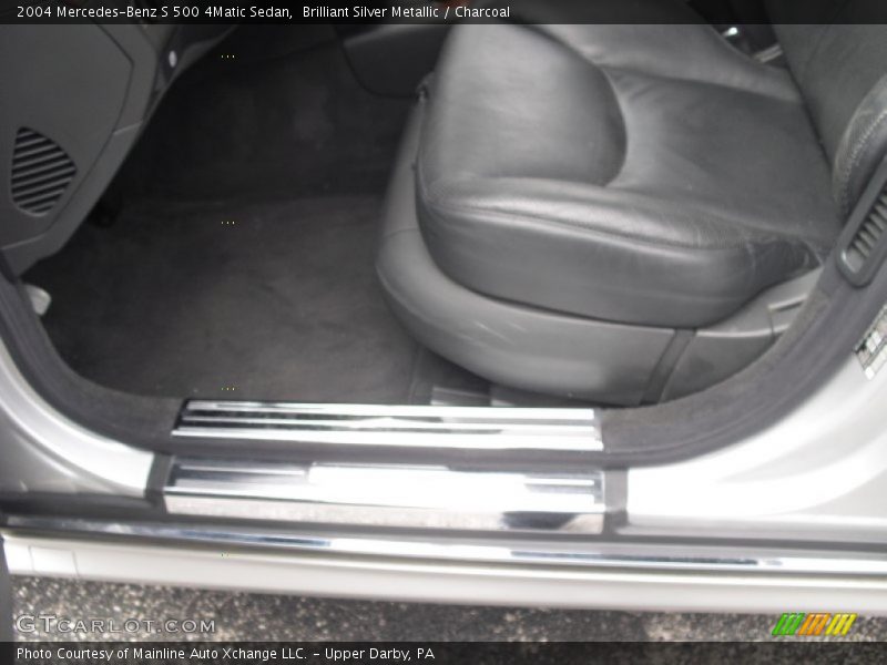 Brilliant Silver Metallic / Charcoal 2004 Mercedes-Benz S 500 4Matic Sedan