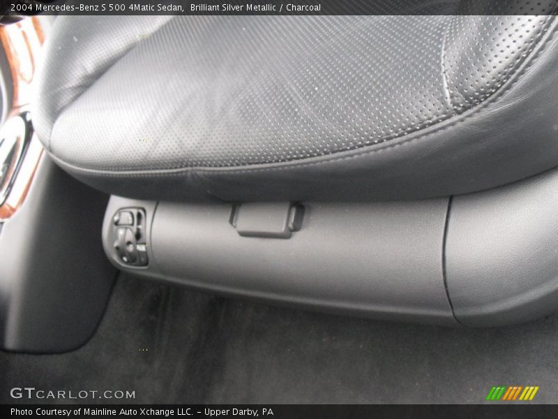 Brilliant Silver Metallic / Charcoal 2004 Mercedes-Benz S 500 4Matic Sedan