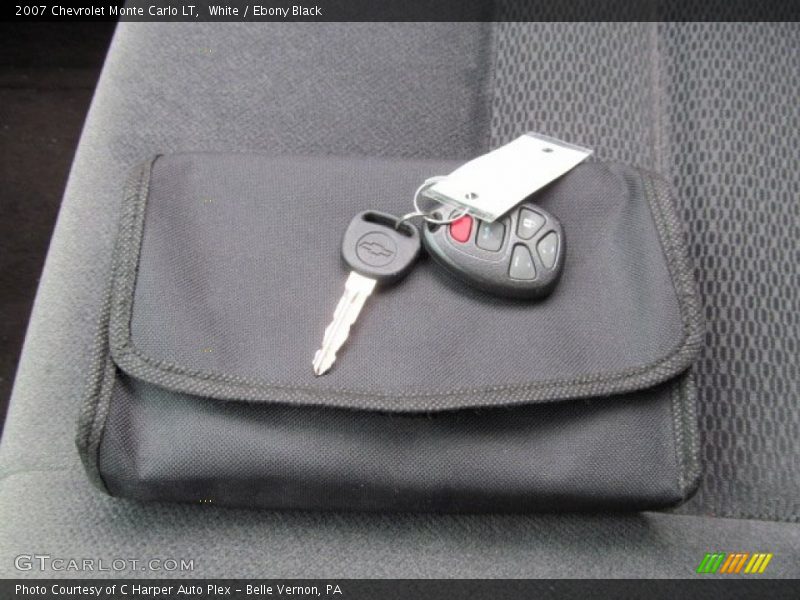 White / Ebony Black 2007 Chevrolet Monte Carlo LT