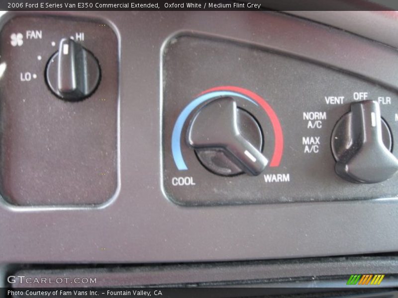 Oxford White / Medium Flint Grey 2006 Ford E Series Van E350 Commercial Extended