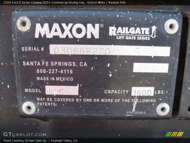 Oxford White / Medium Flint 2006 Ford E Series Cutaway E350 Commercial Moving Van