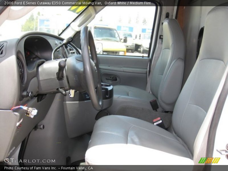 Oxford White / Medium Flint 2006 Ford E Series Cutaway E350 Commercial Moving Van