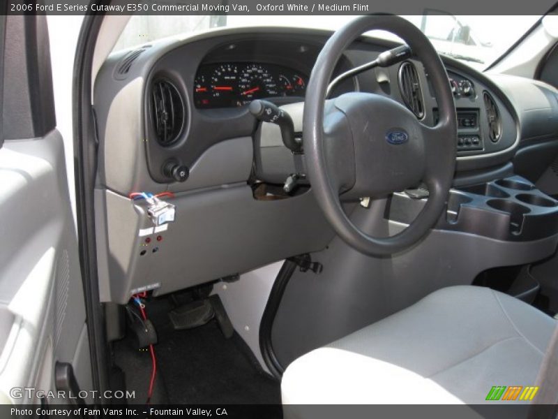 Oxford White / Medium Flint 2006 Ford E Series Cutaway E350 Commercial Moving Van