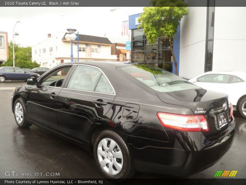 Black / Ash Gray 2010 Toyota Camry LE