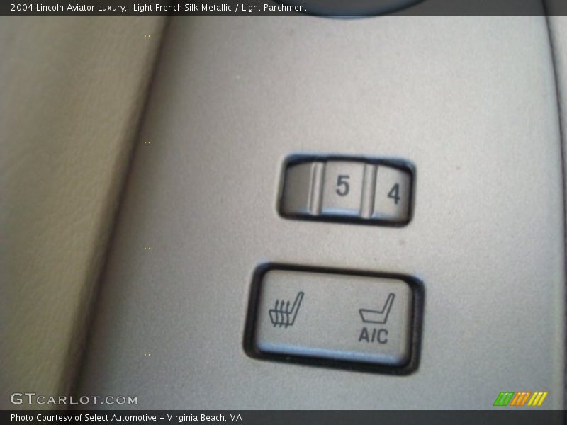 Light French Silk Metallic / Light Parchment 2004 Lincoln Aviator Luxury