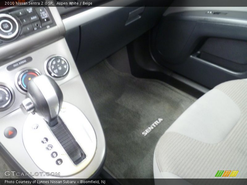 Aspen White / Beige 2010 Nissan Sentra 2.0 SR